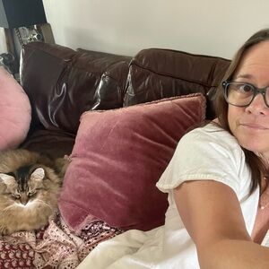 Meet your Posher, Carrie